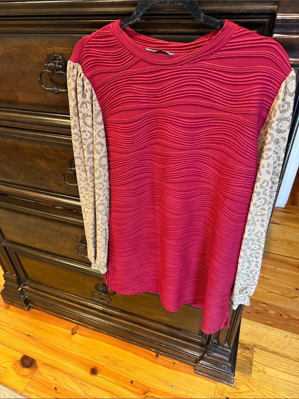 Women's Pink Textured Knit Top with Printed Long Sleeves